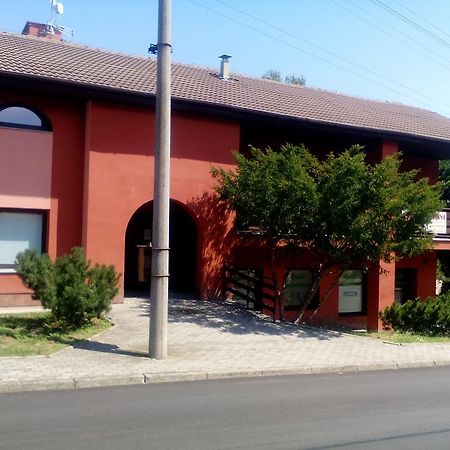 Oaza Apartment Vacenovice Luaran gambar