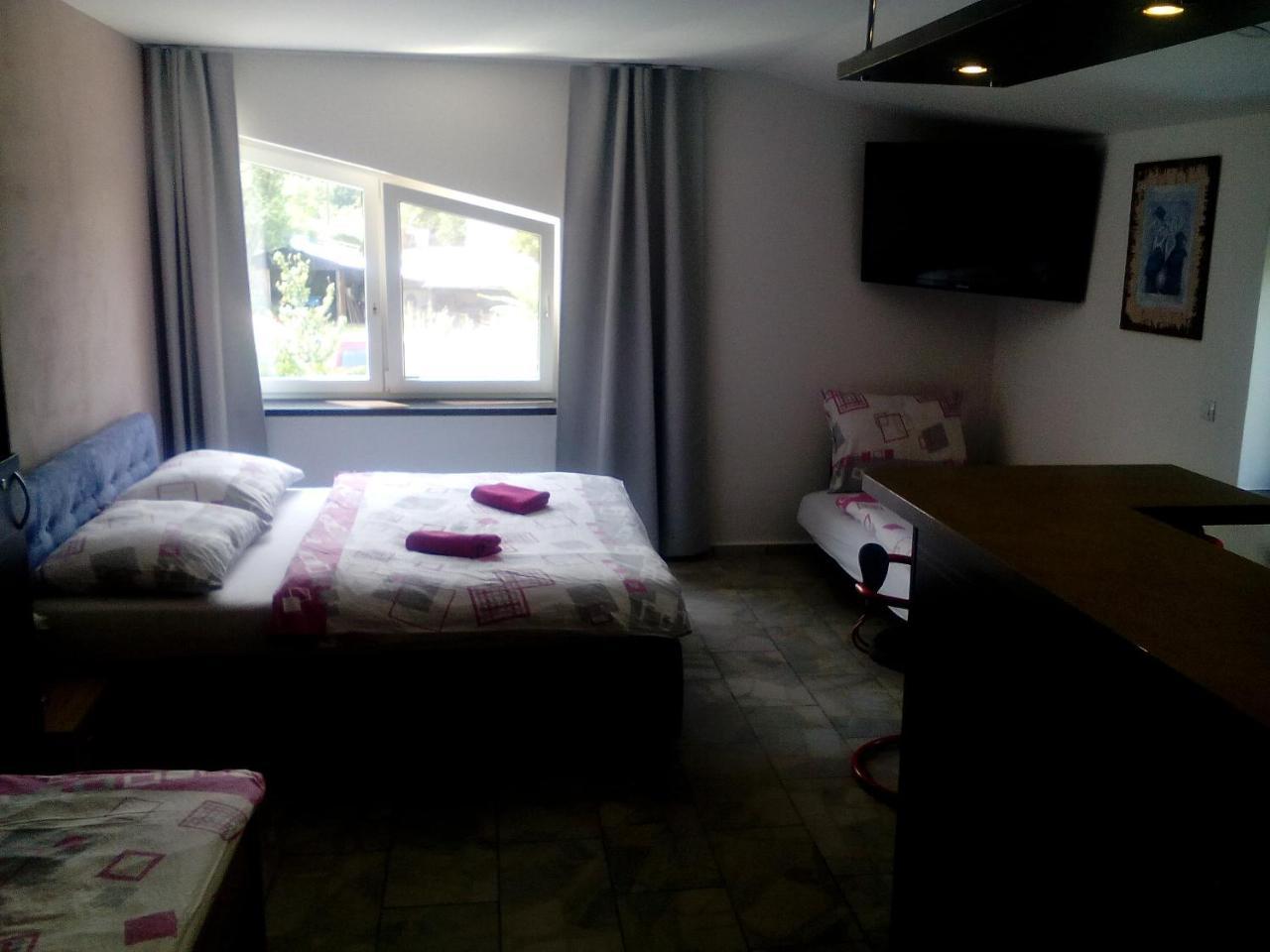 Oaza Apartment Vacenovice Luaran gambar