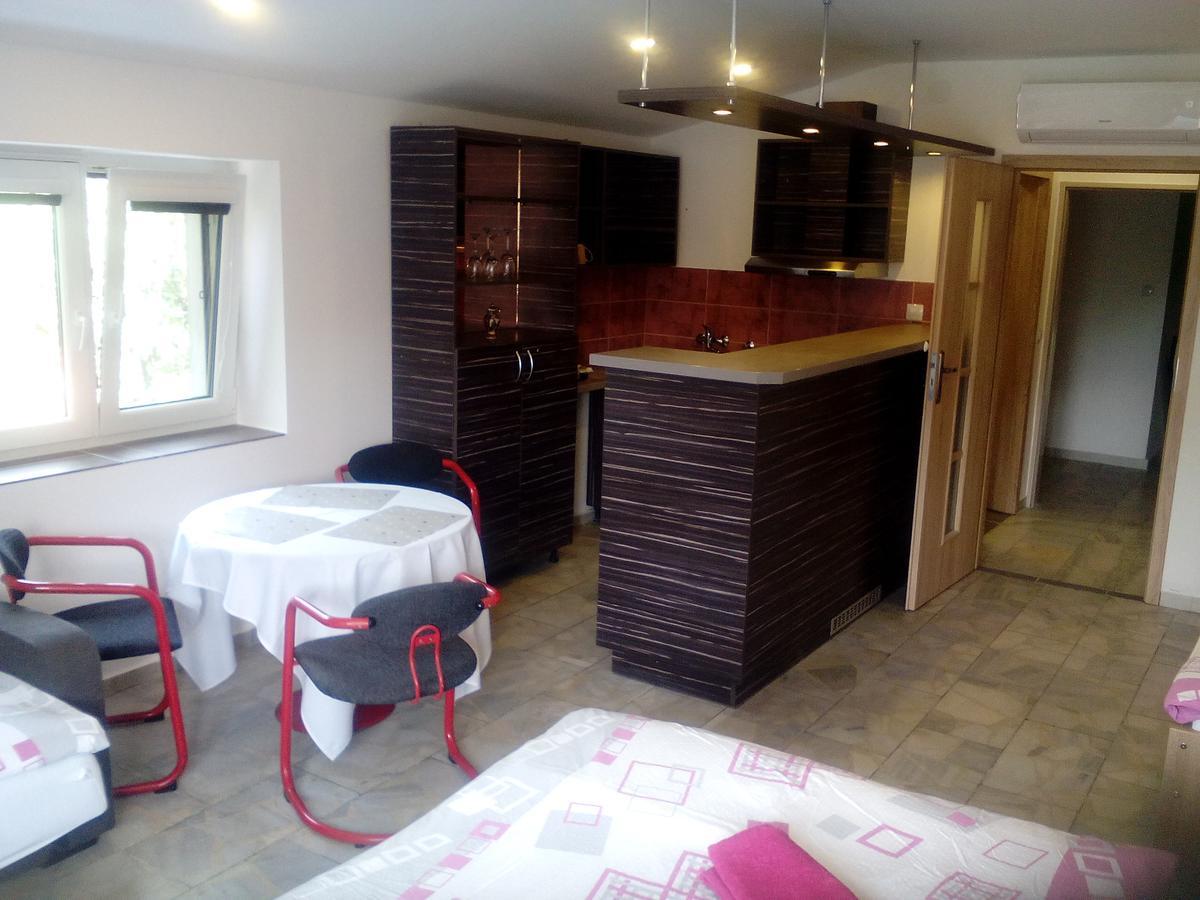 Oaza Apartment Vacenovice Luaran gambar