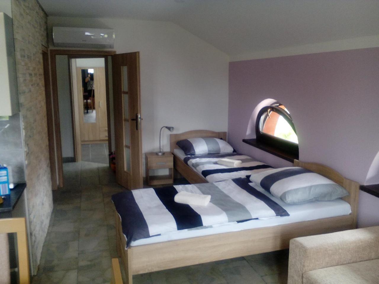 Oaza Apartment Vacenovice Luaran gambar